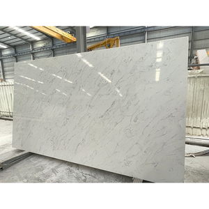 Bán buôn 2025 mới hiện đại đánh bóng thiết kế sang trọng calacatta Trắng Quartz slab <span class=keywords><strong>Countertop</strong></span> nhà bếp đảo Vanity đầu khách sạn - Product Image 1