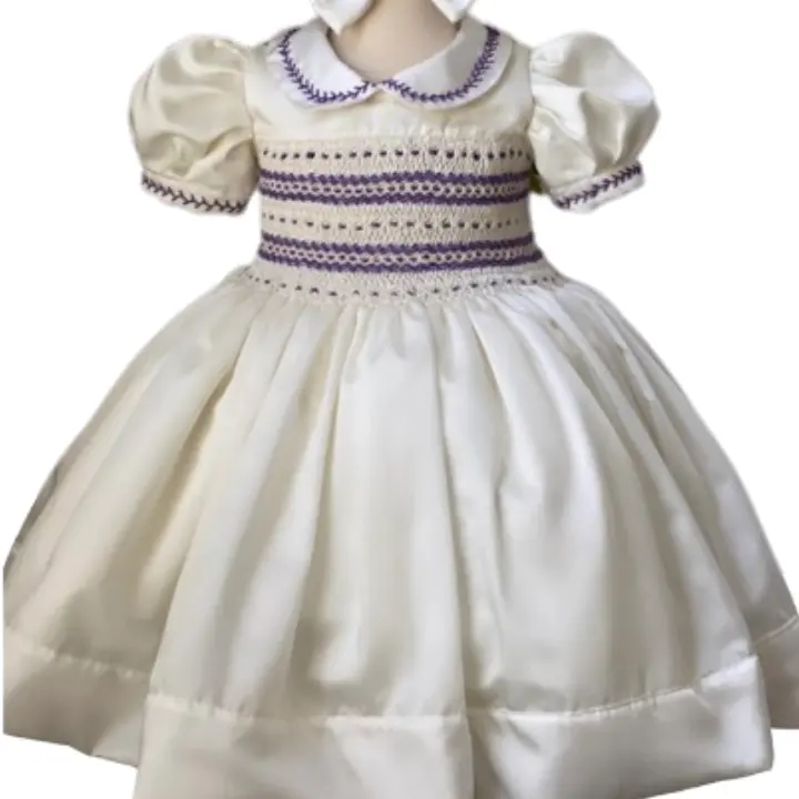 Belle robe brodée smockée-Robe évêque-Robe formelle vêtements smockés de haute qualité, robes de filles, vêtements pour enfants