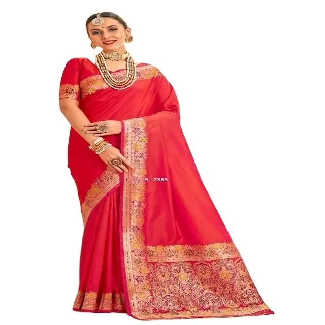 Penjualan laris gaun pernikahan Saree untuk pakaian pesta tersedia dengan harga grosir dari eksportir India Sari pakaian pesta pernikahan