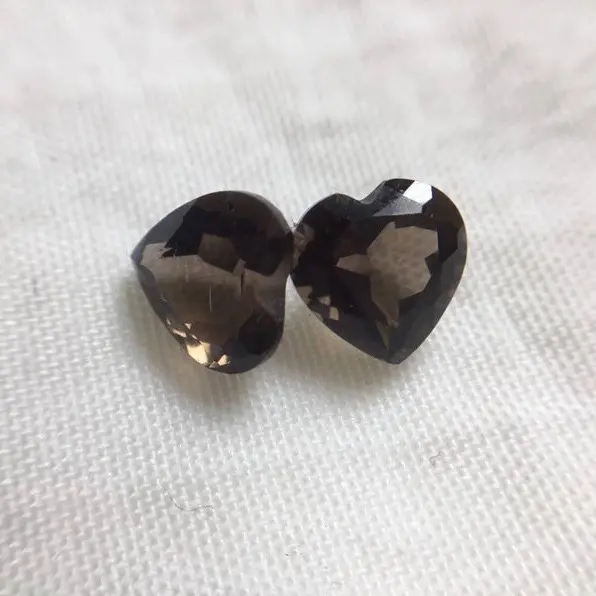 สีน้ำตาล