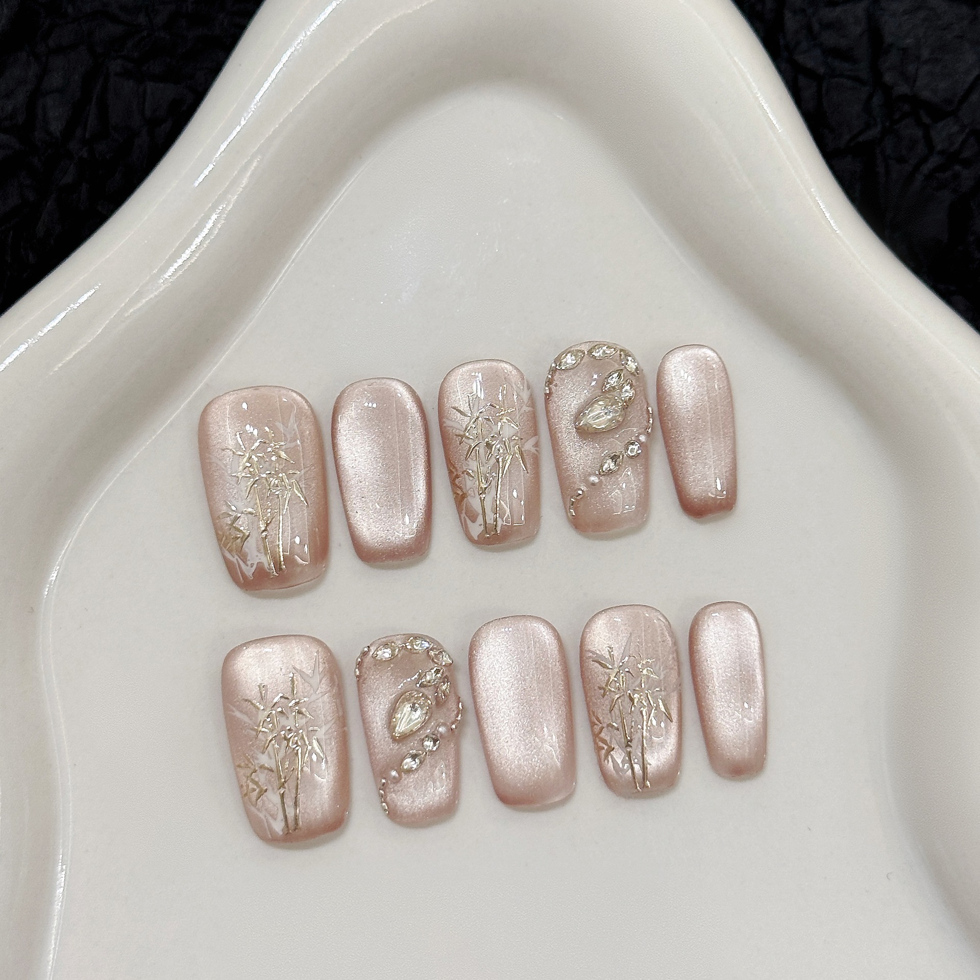 Champagne pearl pink
