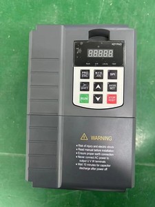 Unidad de frecuencia variable VFD Inversor de frecuencia variable Controlador de velocidad VFD trifásico DC400 a 700V Entrada Salida de 380V
