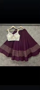 顶级儿童穿人造丝顶级刺绣缝制<span class=keywords><strong>Lehenga</strong></span> Choli，批发价从印度出口商处购买