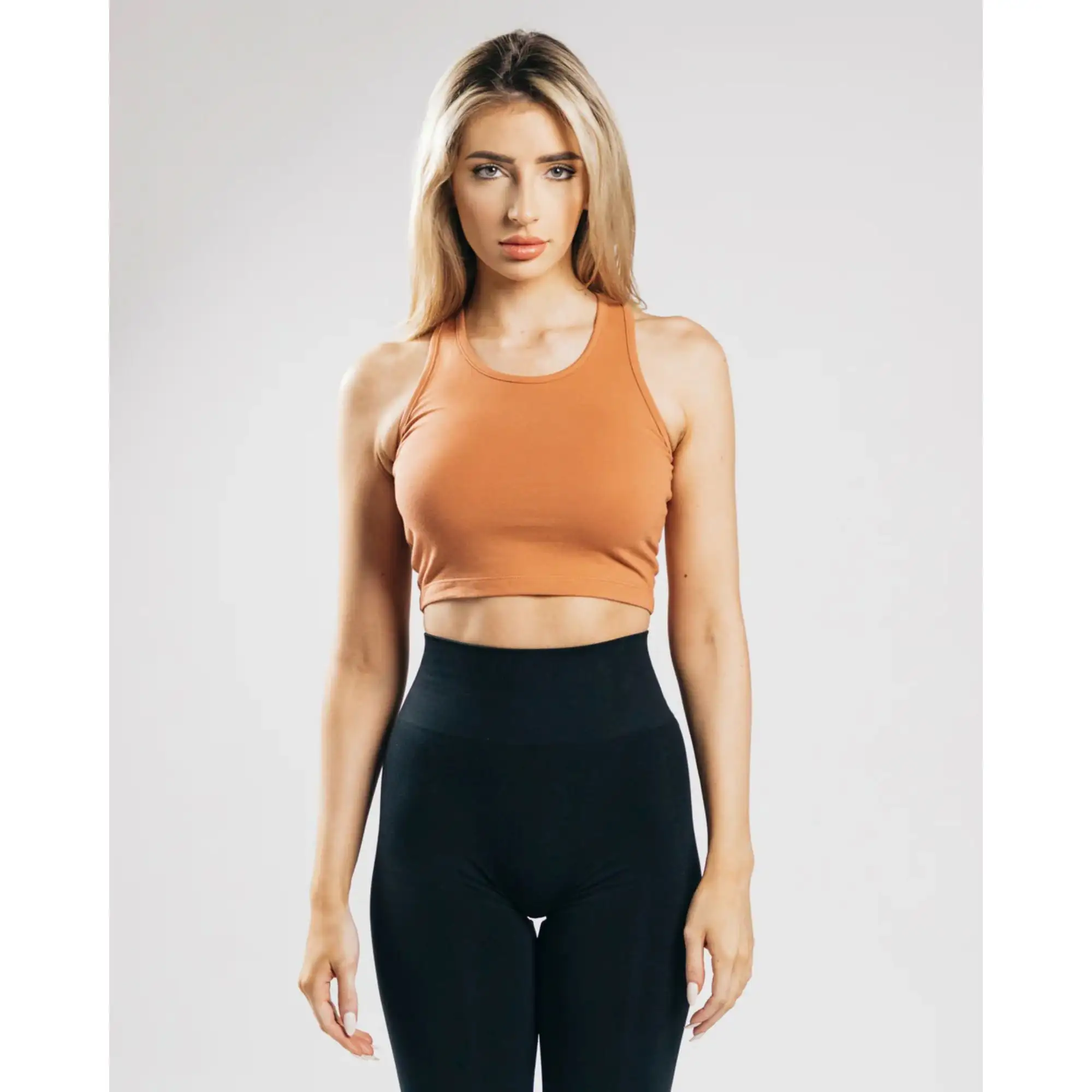 94% algodón 6% Spandex cuello redondo sin mangas estilo Racerback larga línea arcilla mujer de rendimiento de cultivos tanque superior