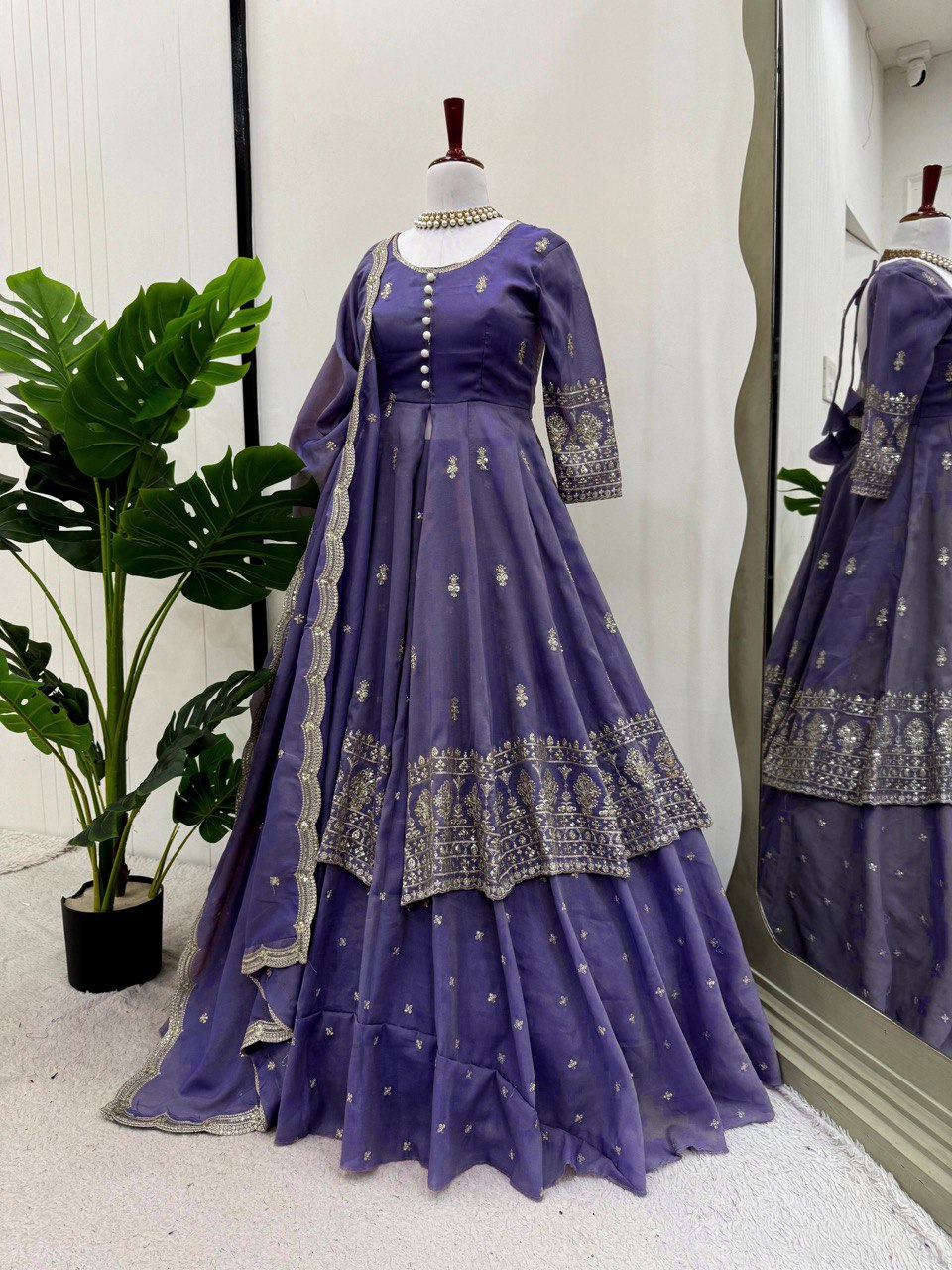 สีน้ำเงิน