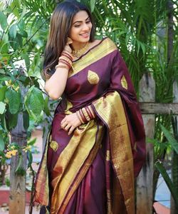 Eşsiz ve şık bir seçim sağlayarak, özenle ve detaylara dikkat eden butik mağaza sarees için. - Product Image 2