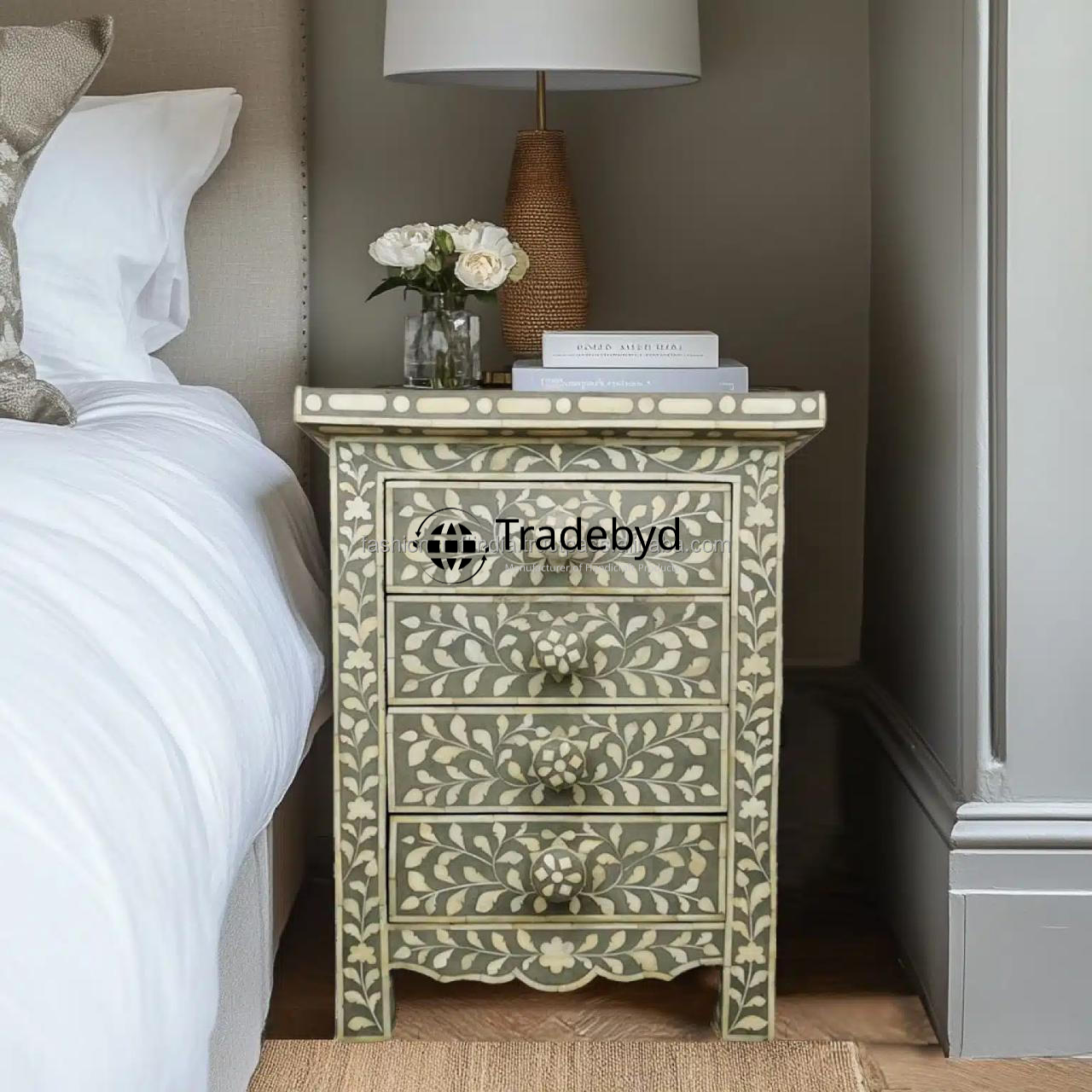 Available in different Colors