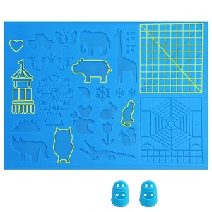 ODM & OEM-alfombrilla grande para bolígrafo de impresión 3D, tapete de dibujo mágico para niños, estera de silicona de diseño 3D con 2 protectores de dedos - Product Image 1