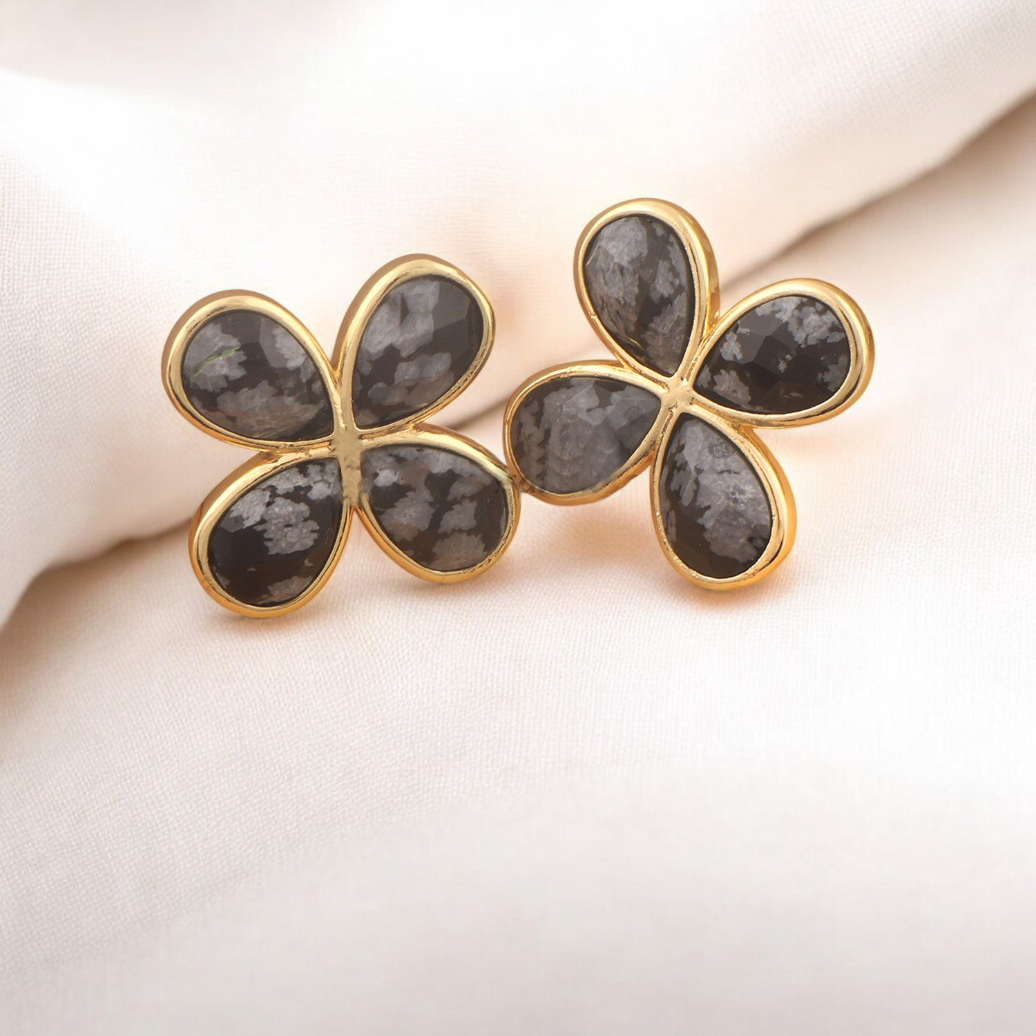 Obsidienne de flocon de neige