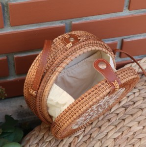 Bizim yuvarlak kamış örgü çanta deri saplı fonksiyonu ile, şık bir çanta vietnam'da yapılan bir yaz kaçamak için gereklidir - Product Image 2