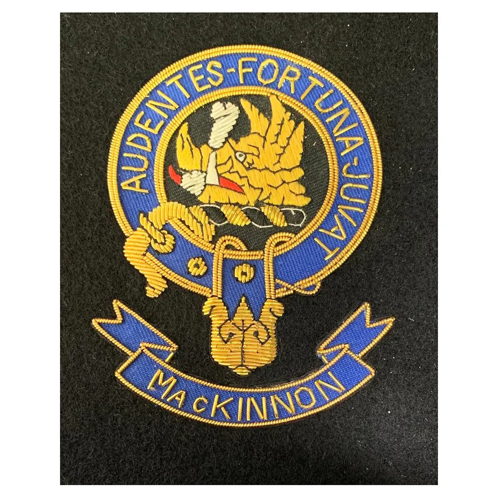 Distintivo di stemma del Clan di MacKinnon ricamato patch di insegne di stoffa fatta a mano dell'università personalizzata a buon mercato fornitore di cresta su misura