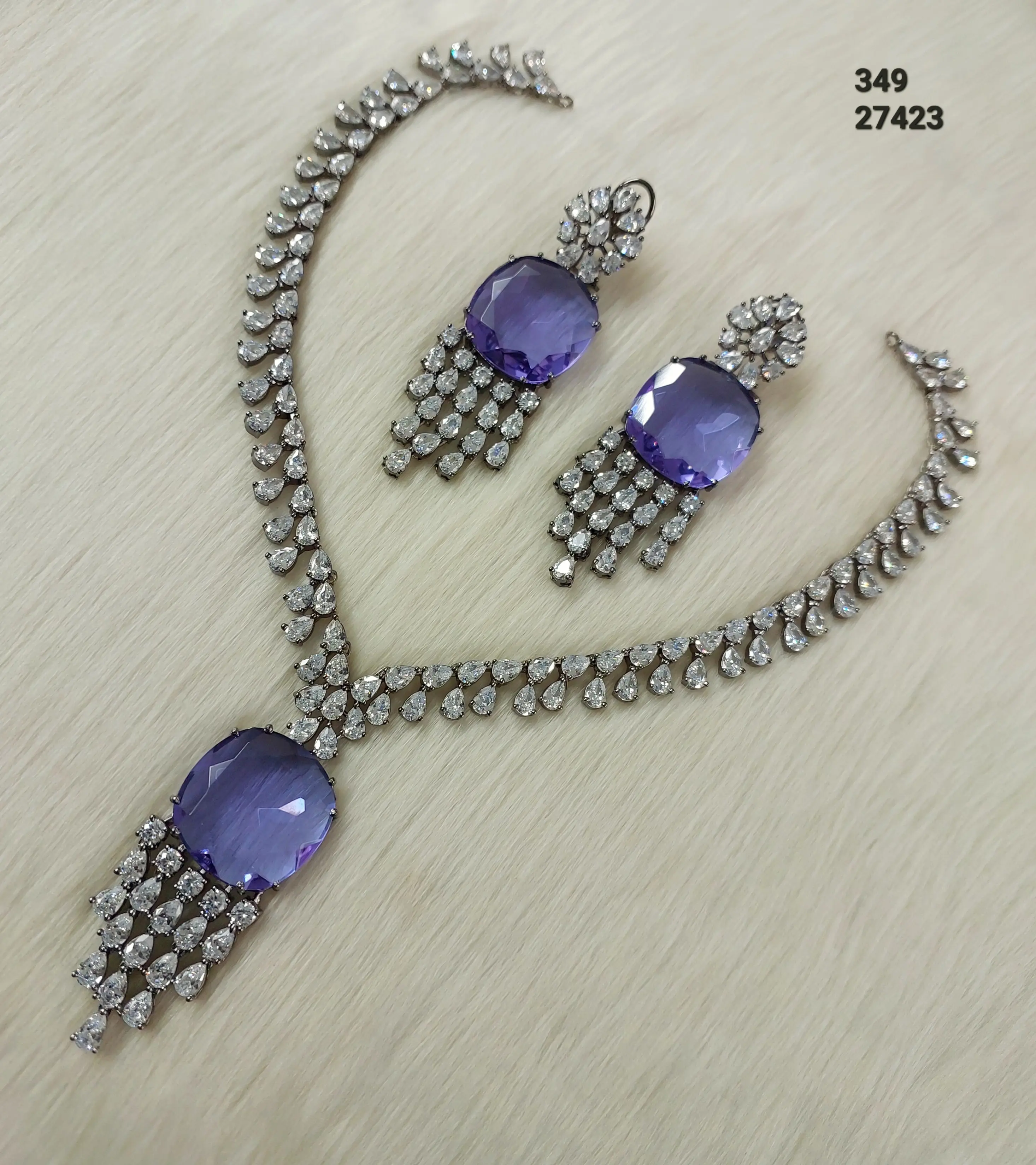 Купить модное рекламное ожерелье с классическим и высококачественным материалом, сделанный для продажи индийскими экспортерами
