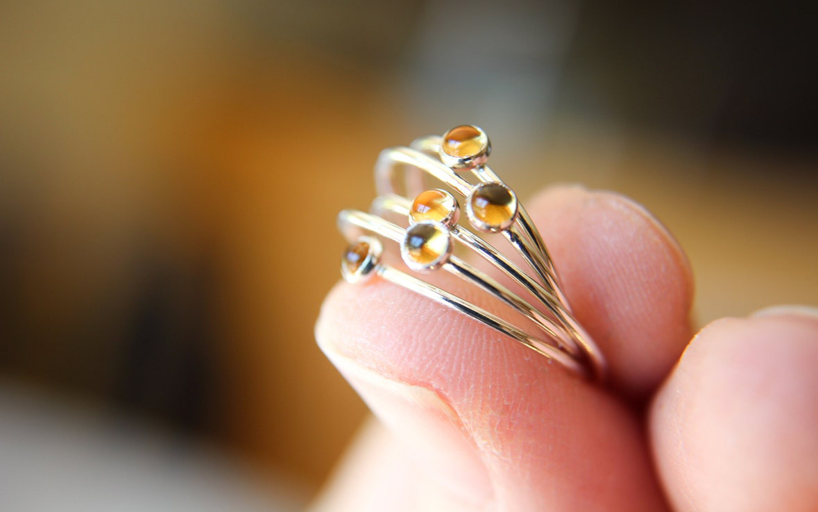 เช่นเดียวกับภาพ