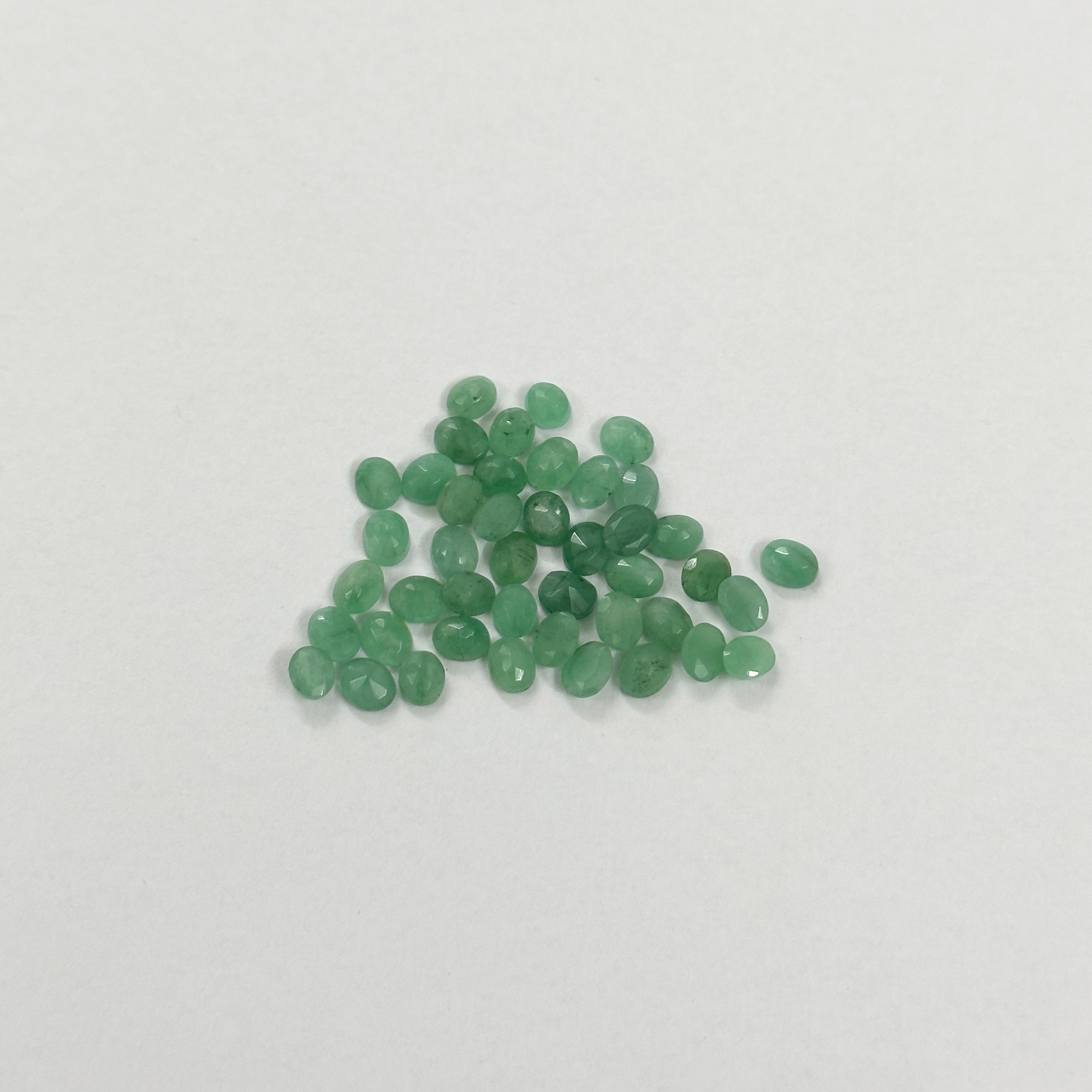 สีเขียว