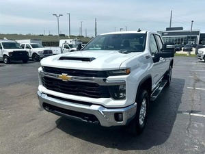 2024雪佛兰Silverado 2500HD乘员室4WD清洁二手真皮座椅重型卡车，左转向状态极佳