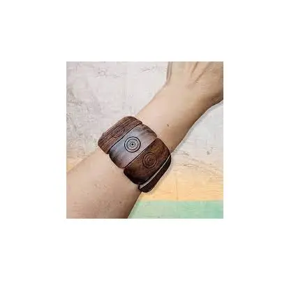 Pulsera de madera de lujo, joyería personalizada, joyería de moda, brazalete de pecho de madera de Acacia exagerada, mano