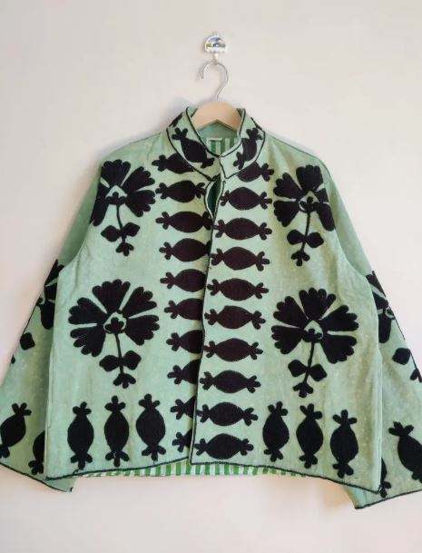 Conforme à l'image.