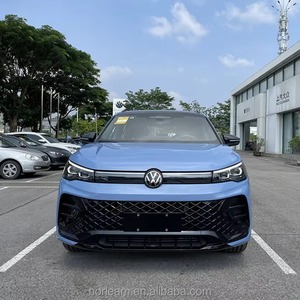 VW Tiguan L Pro 2024โมเดลรถ LHD รถ VW รถ SUV รถ SUV 2024รถหรูคุณภาพสูงรถ Tiguan