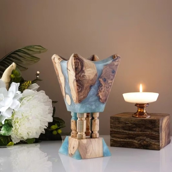 สีขาวใส