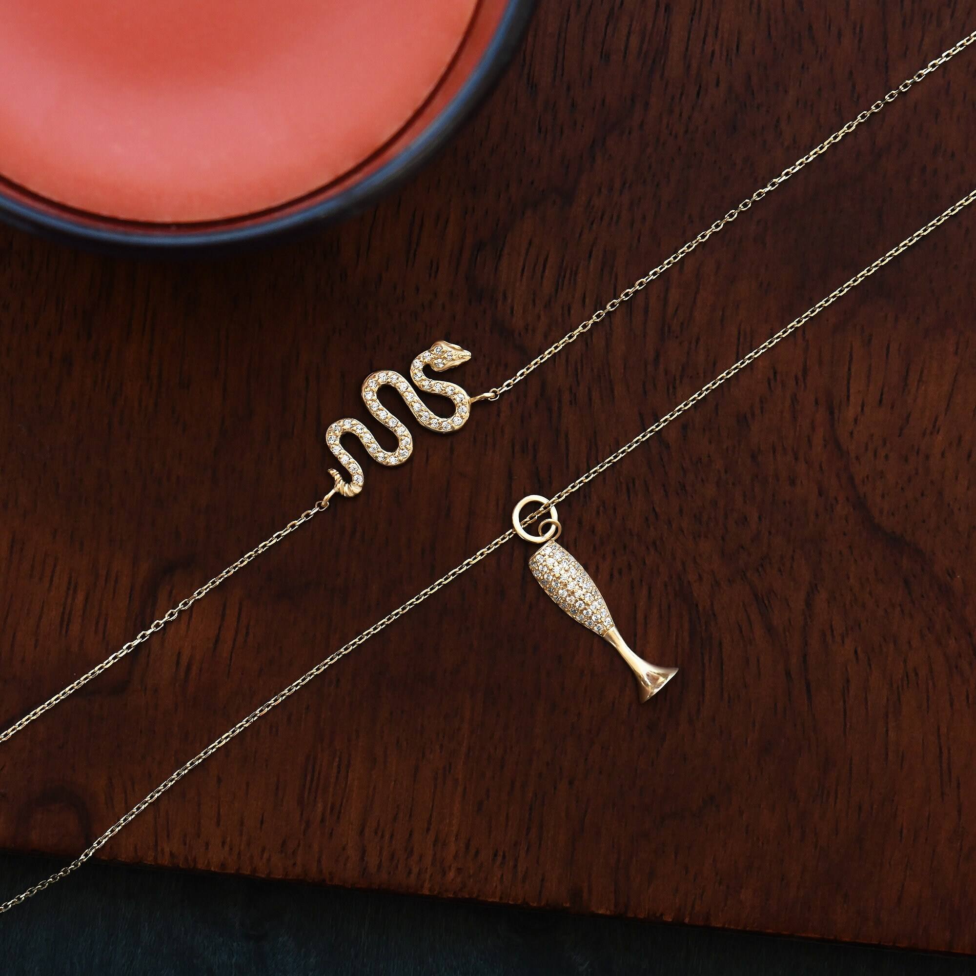 สีเหลืองทอง