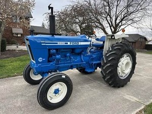 美国制造二手拖拉机福特7810 180HP 4WD福特农用拖拉机