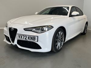Şimdi mevcut 2022 Alfa Romeo Giulia 2.0 Sprint (197bhp) - Product Image 2