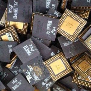 En iyi kullanılan seramik işlemci Intel Pentium Pro hurda altın pimleri ile altın üst ve alt yeni durum