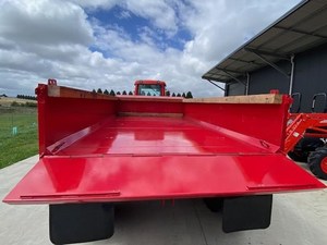双轴自卸拖车8吨农用倾卸拖车拖拉机农用液压倾卸拖车低价