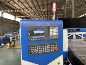 Etiqueta personalizada Automática 1325 4 Eixos 3D Máquina De Escultura Em Madeira Router Cnc Para Fazer Escultura De Espuma De Madeira