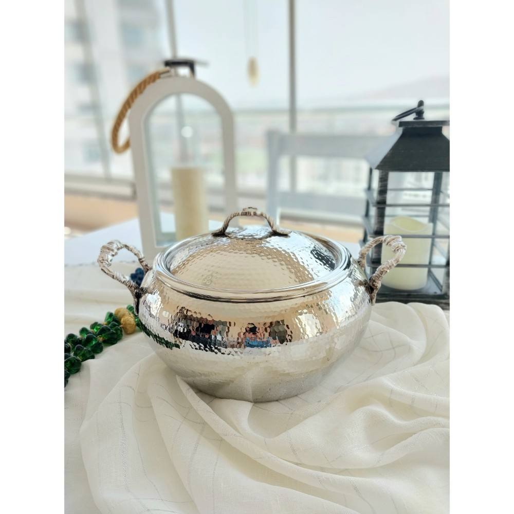 สีเทาอ่อน