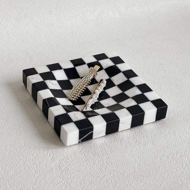 ตามที่แสดง