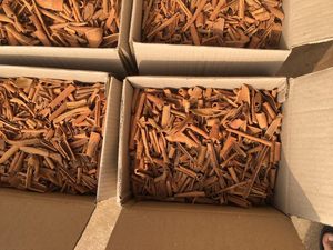 好闻100% 天然越南碎肉桂肉桂低价碎肉桂出口WS + 84 865216698