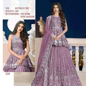 ヘビーファブリックバタフライネットシーケンス刺Embroidery作業LehenghaCholiウェディングウェア女性用