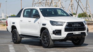 בשימוש הטוב ביותר 2022 2023 2024 toyota hilux gr ספורט בצבע שונה