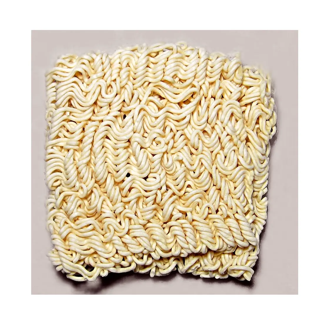 High Quality Instant Noodles Beef / Chicken Flavours