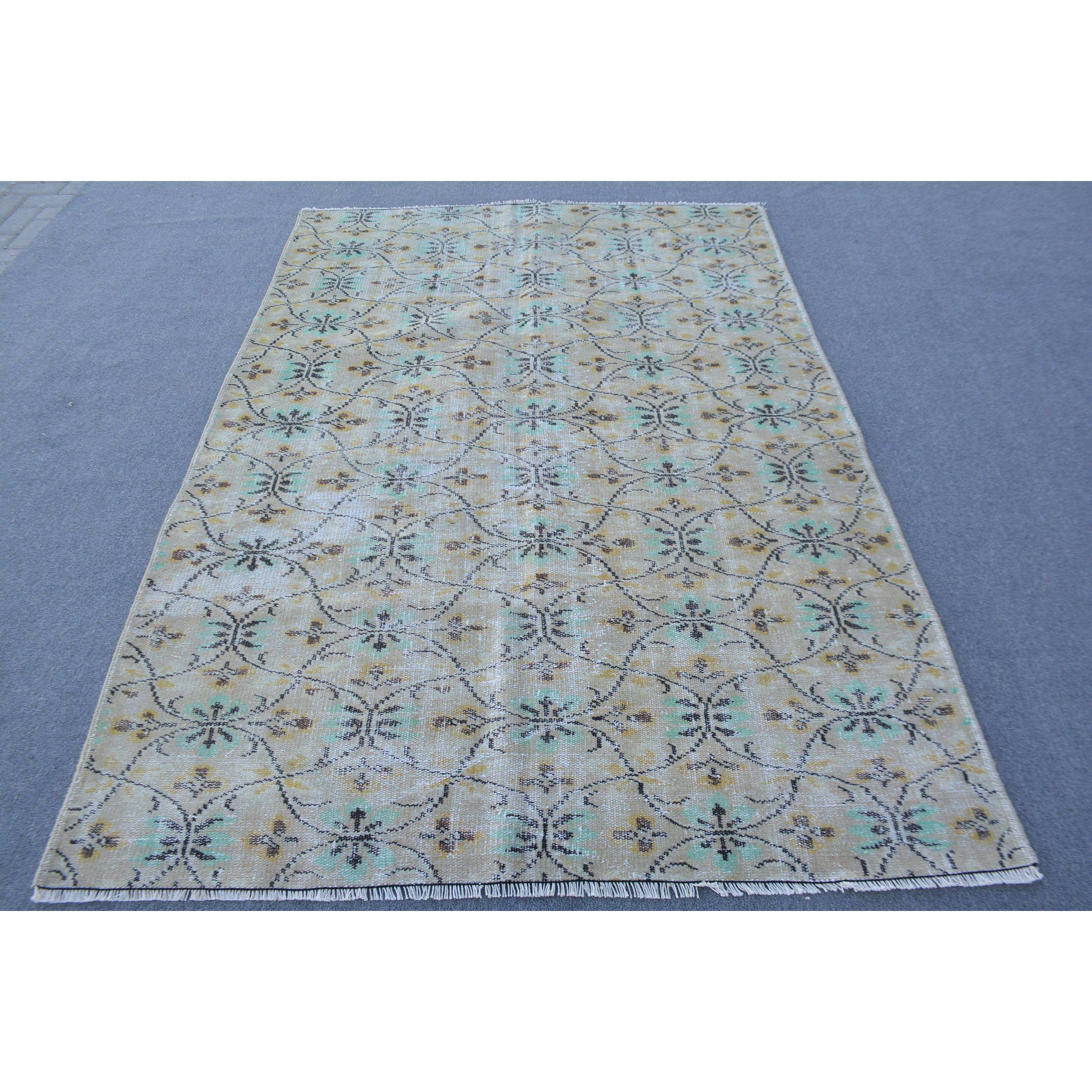 สีเหลือง