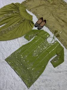 特制Dhoti Salwar现成，可定制乔其纱，带Dhoti风格裤子的数码印花，传统印度服装女性