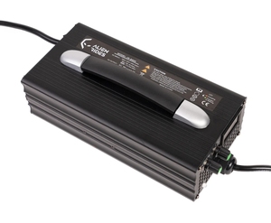 電動スクーター用調整可能900Wバッテリー充電器80-90-100% 充電機能10A出力15A鉛酸用入力電流 - Product Image 3
