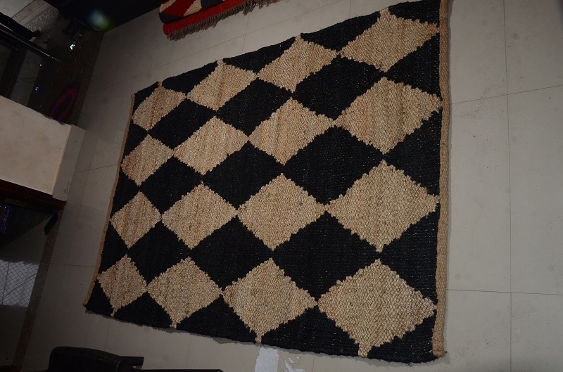 Natural or Beige and black