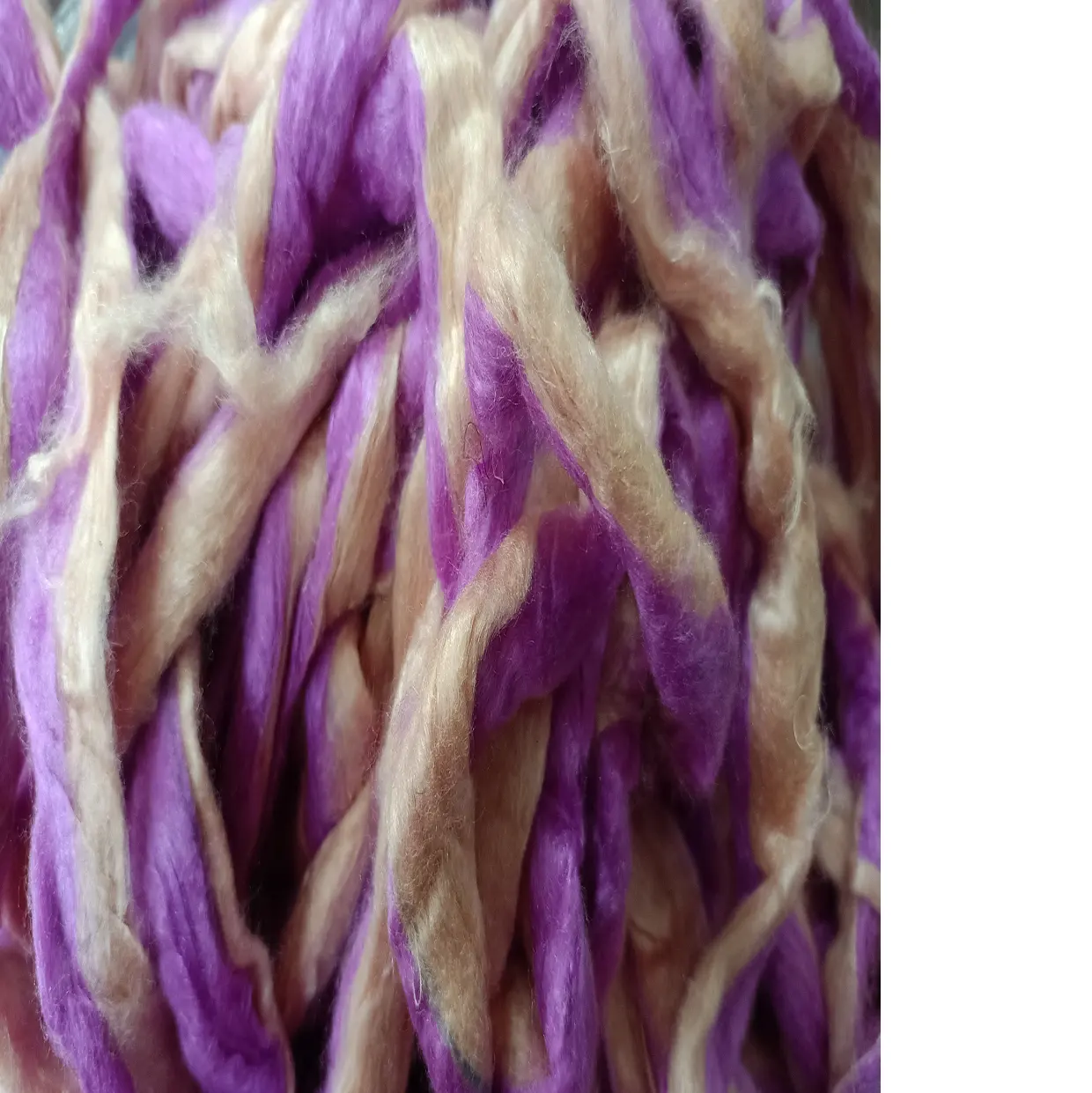 Tùy chỉnh thực hiện đa màu Sari lụa Sliver trong tùy chỉnh nhuộm màu sắc được làm từ sợi tơ tái chế để bán lại bằng sợi tơ tằm một