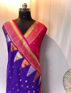 <strong>Designer</strong> Kanchipuram Sarees with a Temple Weaving Border by Tasarika - Product Image 6