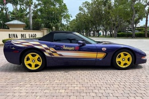 1998年C-h-e-v-r-o-l-et Cor-vetteコンバーチブルインディアナポリス500ペースカーエディション1所有者2001年以来 - Product Image 2