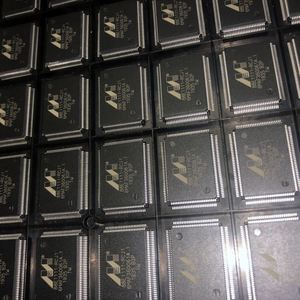 Muslimb 32-Bit MCU 196-LFBGA nuovo Chip di circuito integrato microcontrollore originale in stock