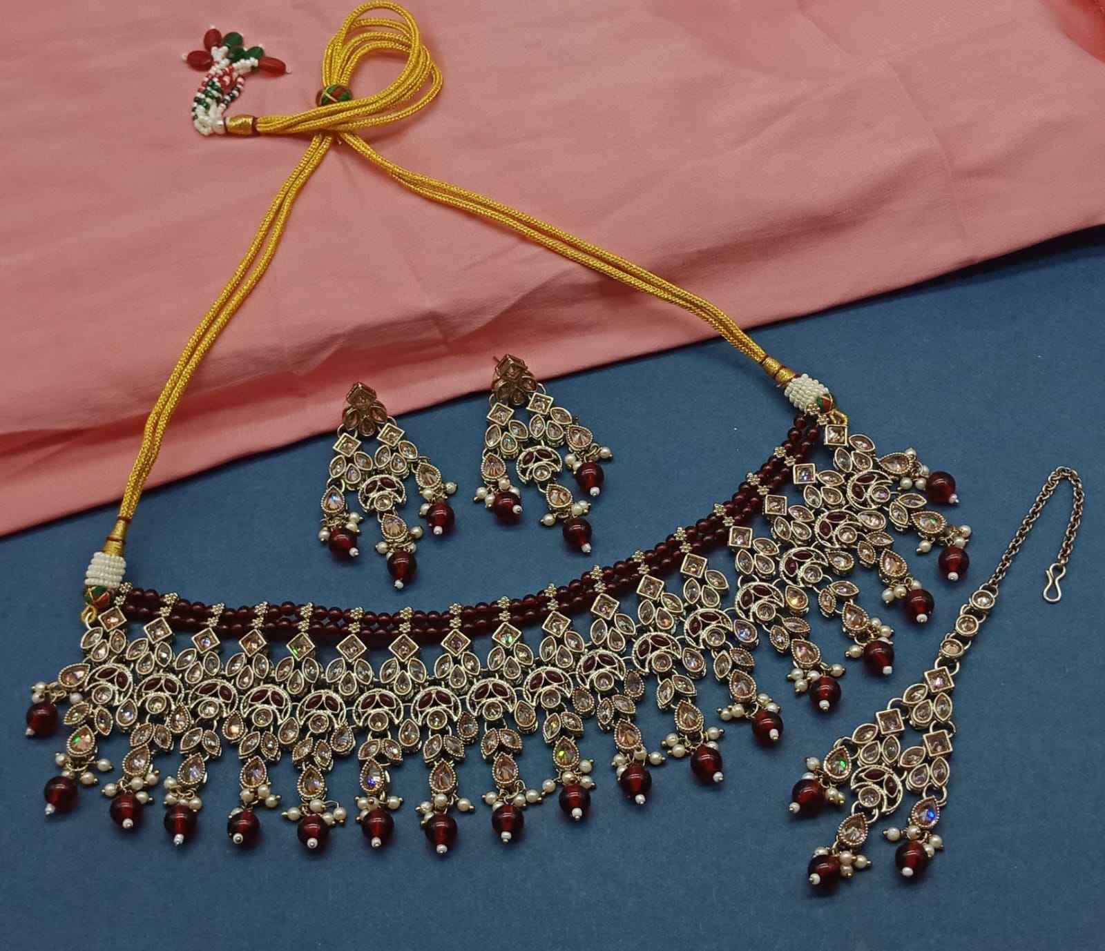 สีน้ำตาล