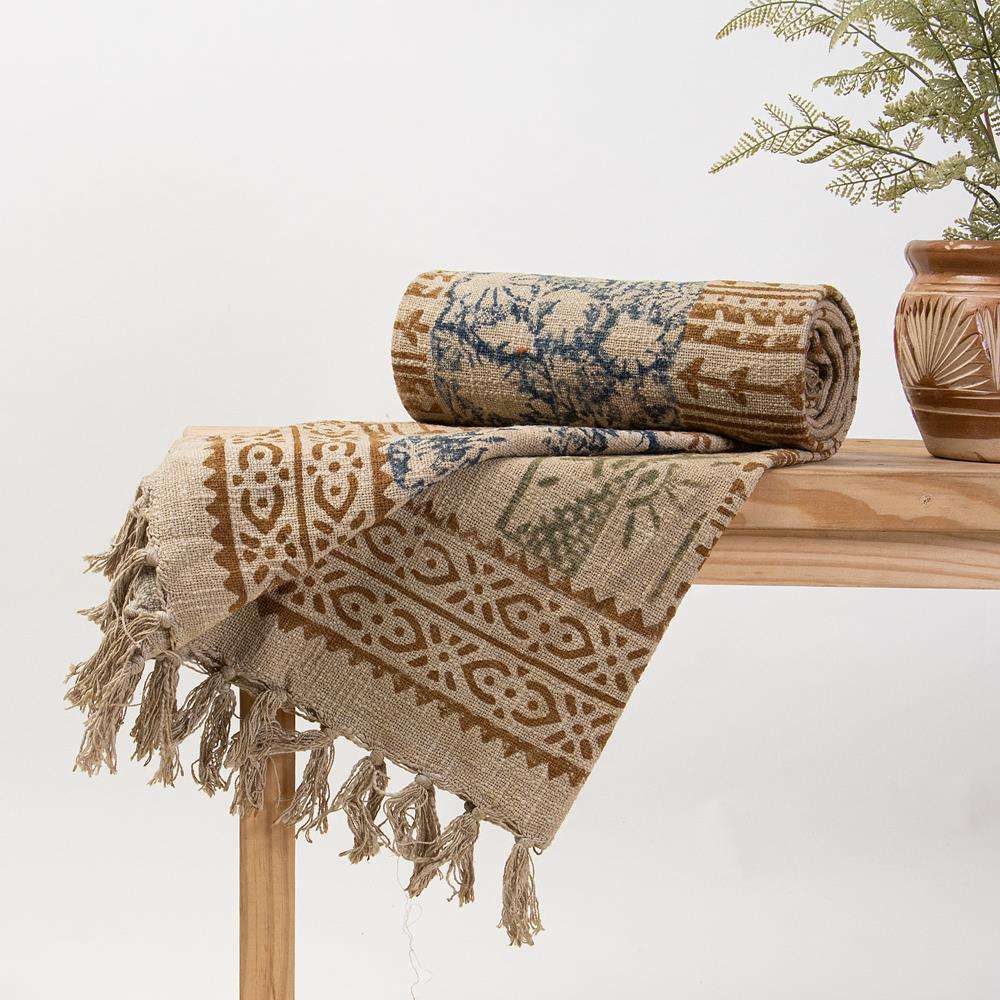 สีน้ำตาล