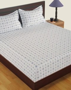 现代白色床单，设计独特，300 TC缎面柔软质量180 X 254厘米，适合卧室或公寓