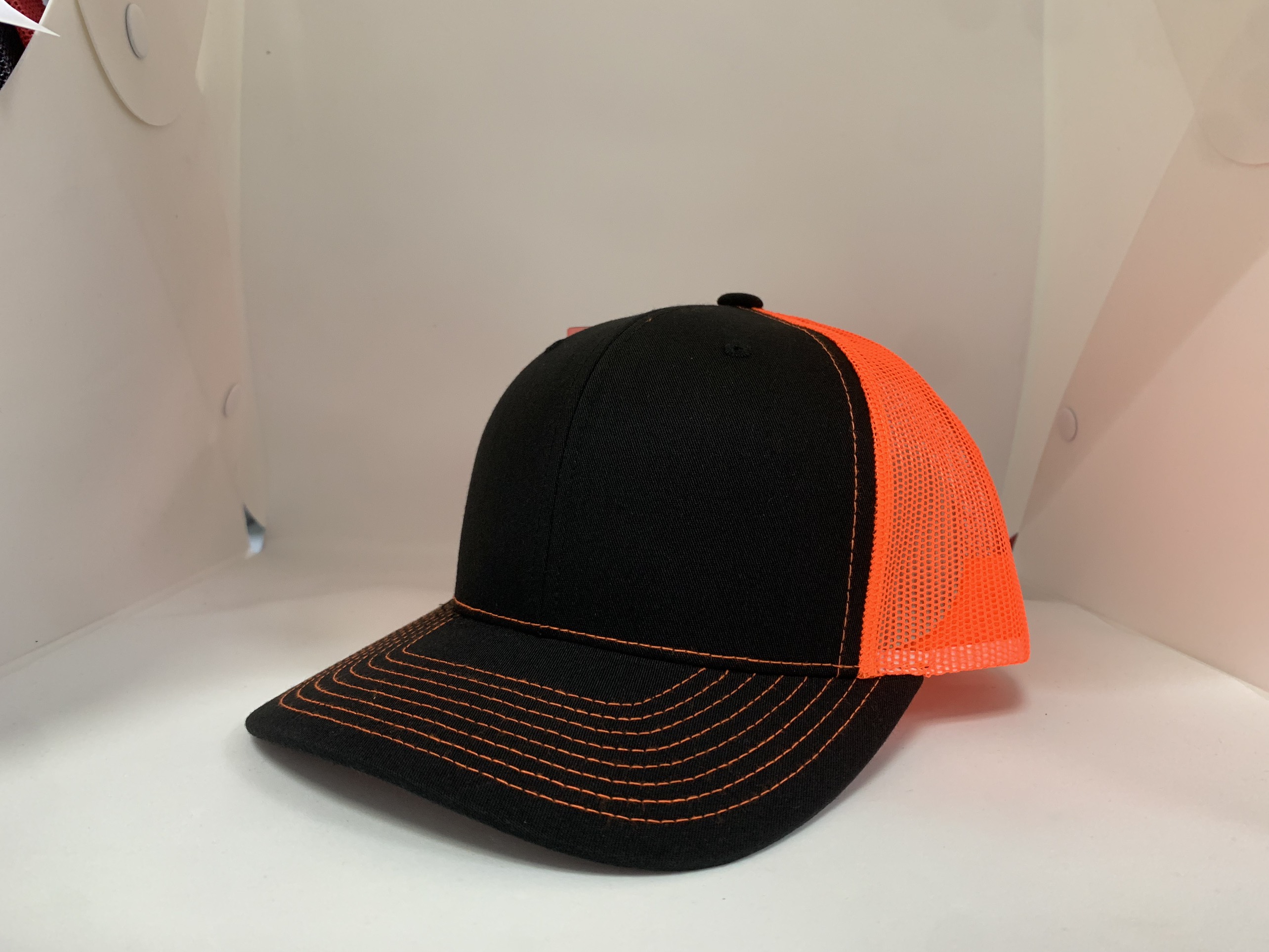 charbon de bois/vert fluo