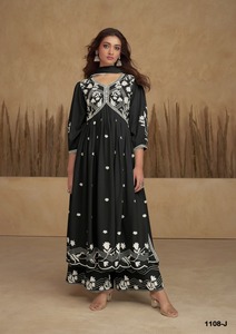 AADHIRA NAYRA <strong>STYLE</strong> WEAR COLLECTION