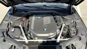 2025 BMWシリーズ8 40i X3左ステアリング手動ギアボックスAWDドライブダークレザーインテリアライトガソリンガス燃料オプション - Product Image 2