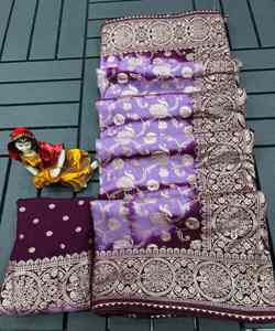 Rot bedruckter <span class=keywords><strong>Saree</strong></span> mit weißer Baumwoll bluse für einfache Hochzeits feier tragen Frauen